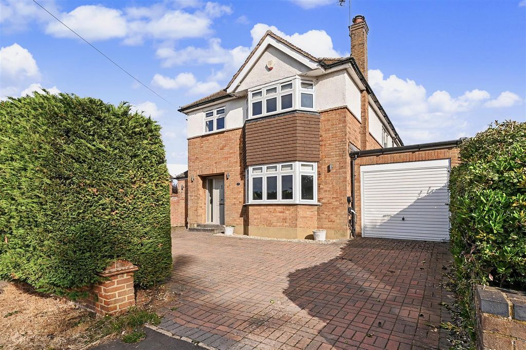 Property photo 1 of 13 Longcutt-21.Jpg