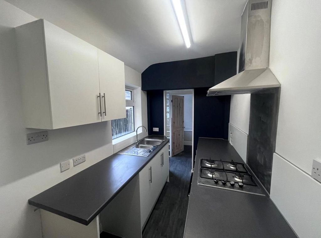 Property photo 3 of 6 Image