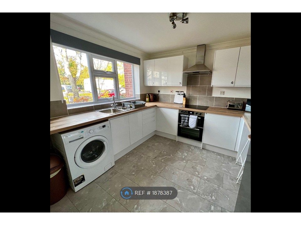 Property photo 1 of 20 Kitchen Photo 1