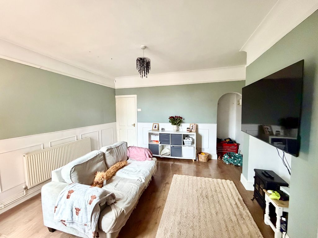 Property photo 2 of 19 8Efa9Eda75084B4377Bbe46E43c08Ff0Da1c8F63.Jpeg