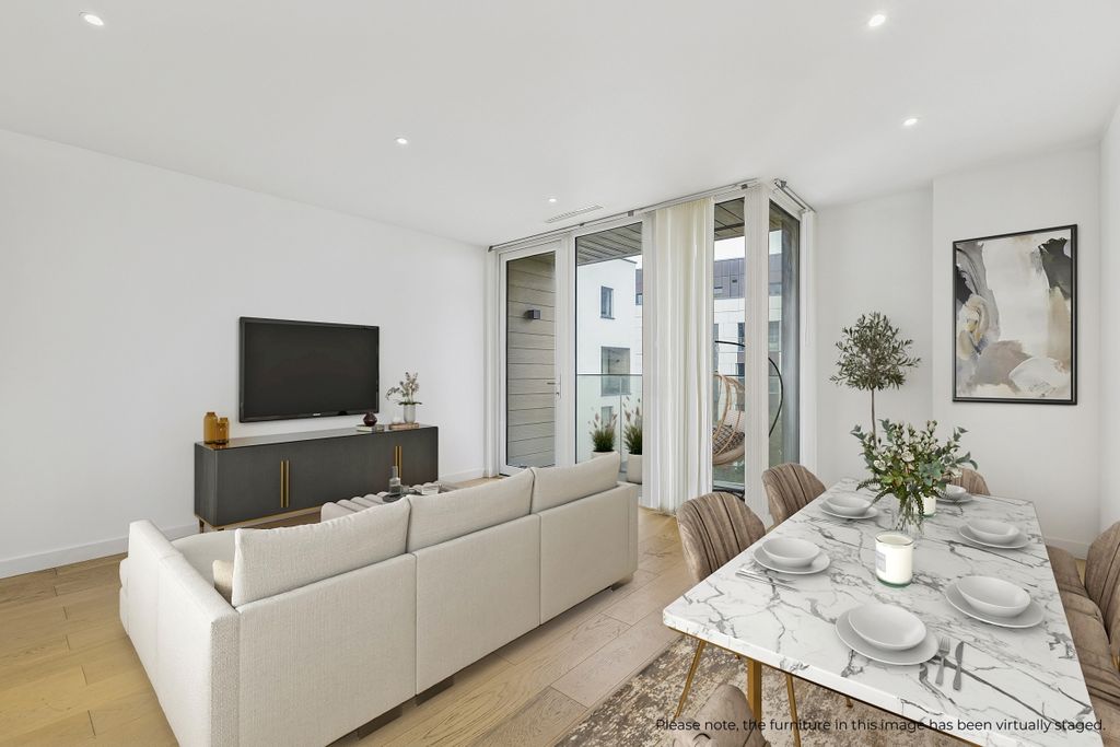 Property photo 2 of 9 98952_Flat 48 Dar...