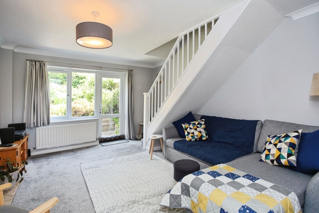 Property photo 2 of 11 Pbox-Img.Jpg