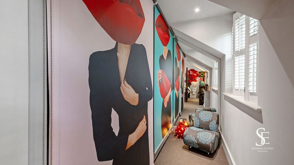 Additional image 23 of 5 bed property for saleOld Wokingham Road, Wokingham RG40