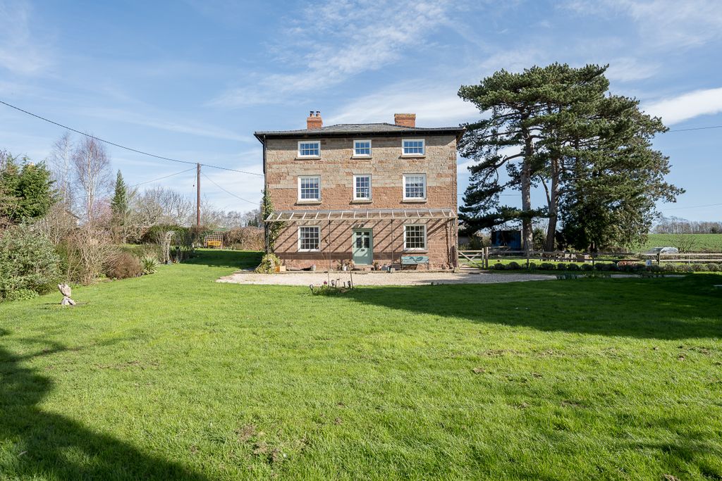Property photo 1 of 29 Grove Farm-41