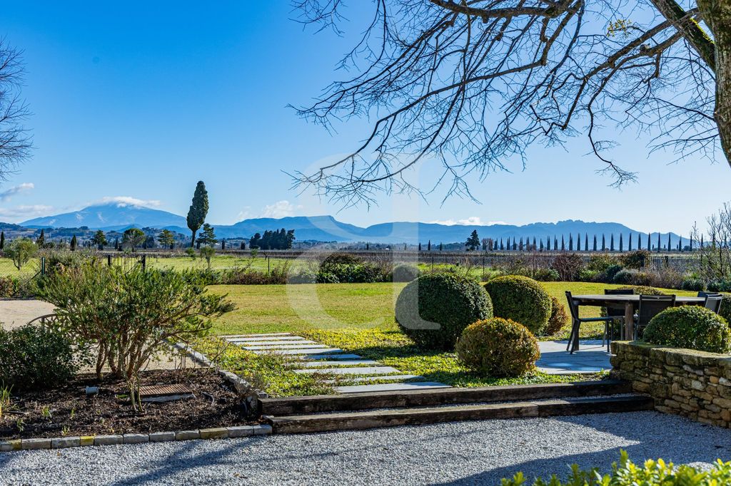 Property photo 2 of 41