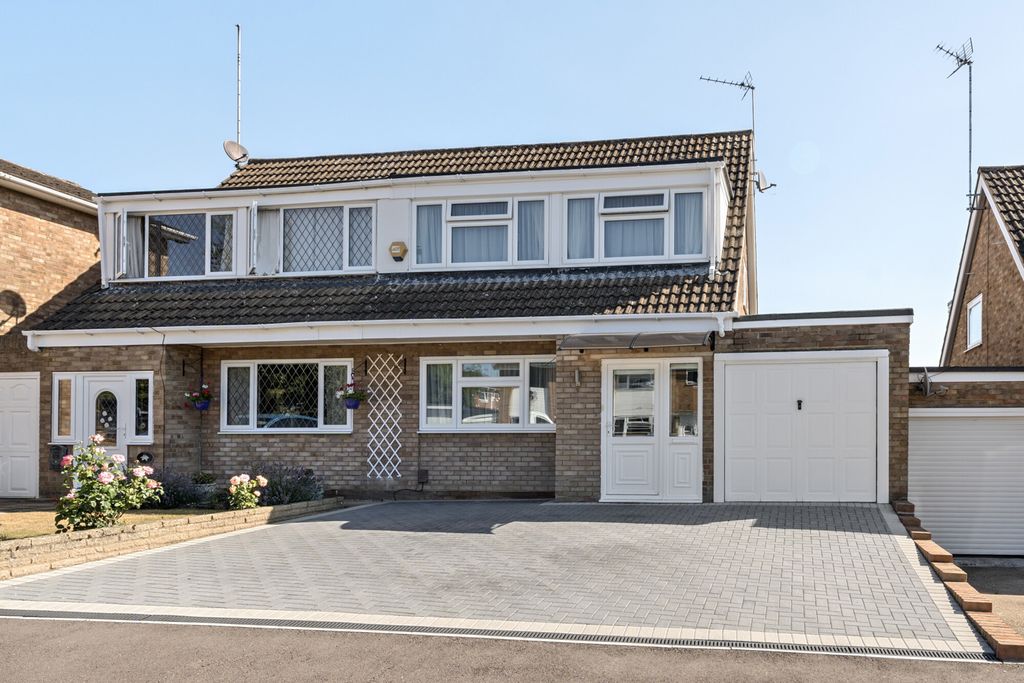 Property photo 1 of 21 External