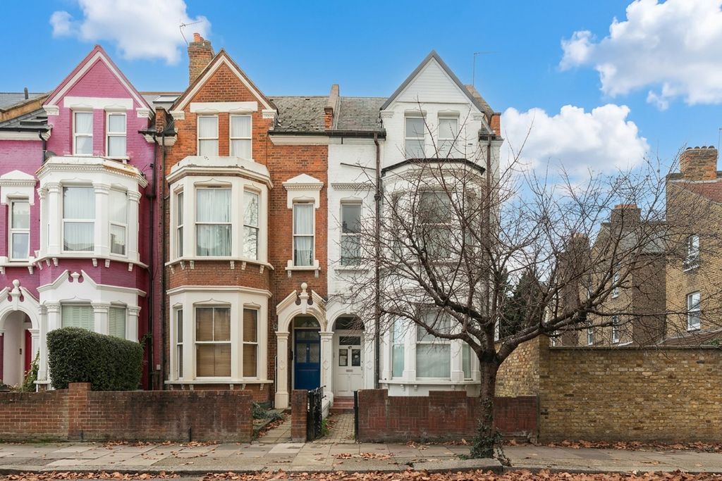 Property photo 1 of 5