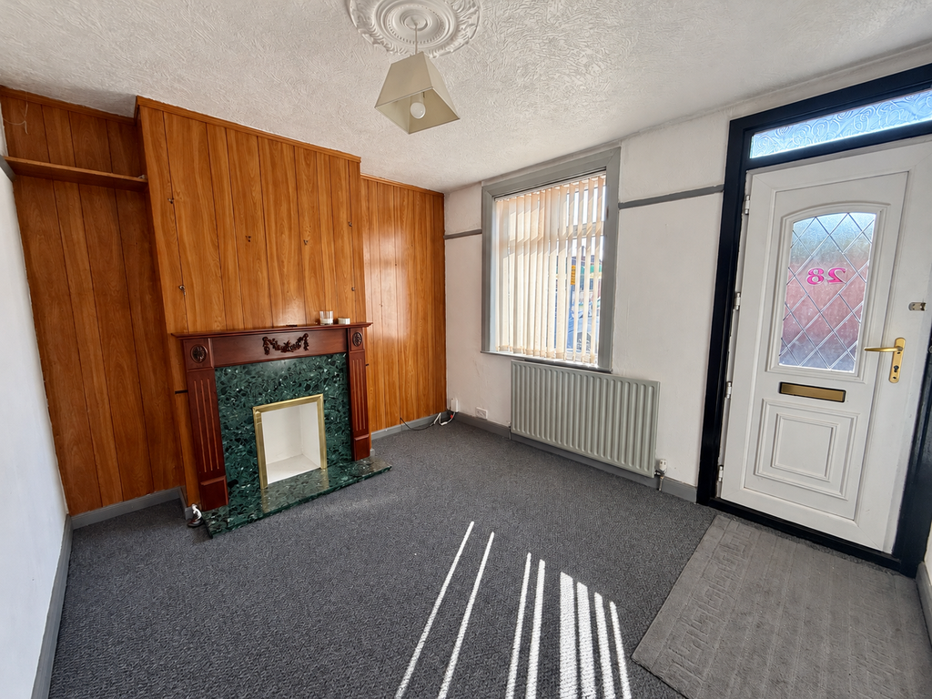 Property photo 2 of 17 Lounge