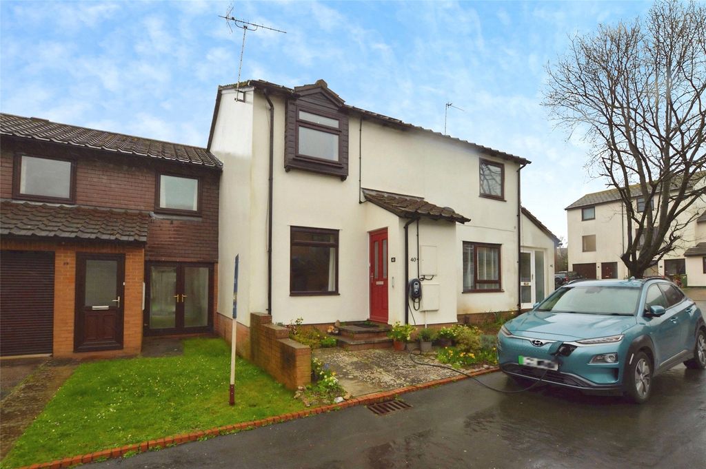 Property photo 1 of 14 Front