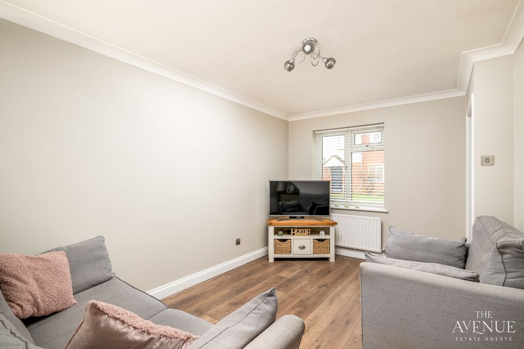 Property photo 2 of 35 4899904