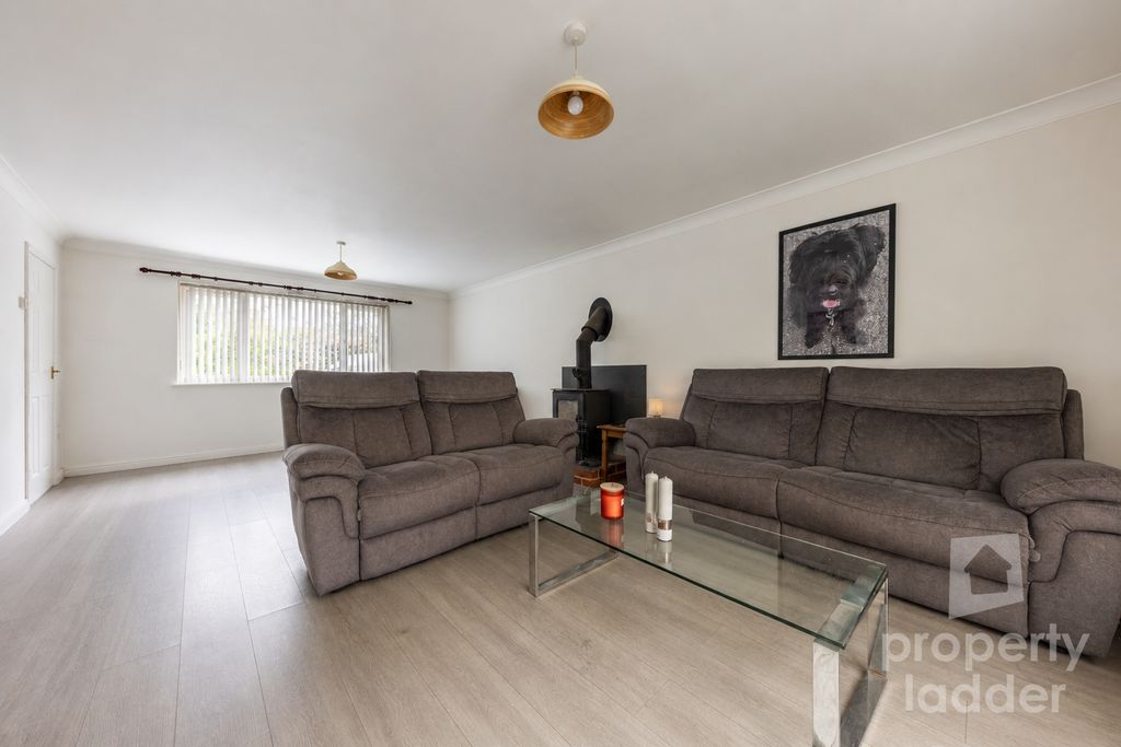 Property photo 2 of 24 Pl-7
