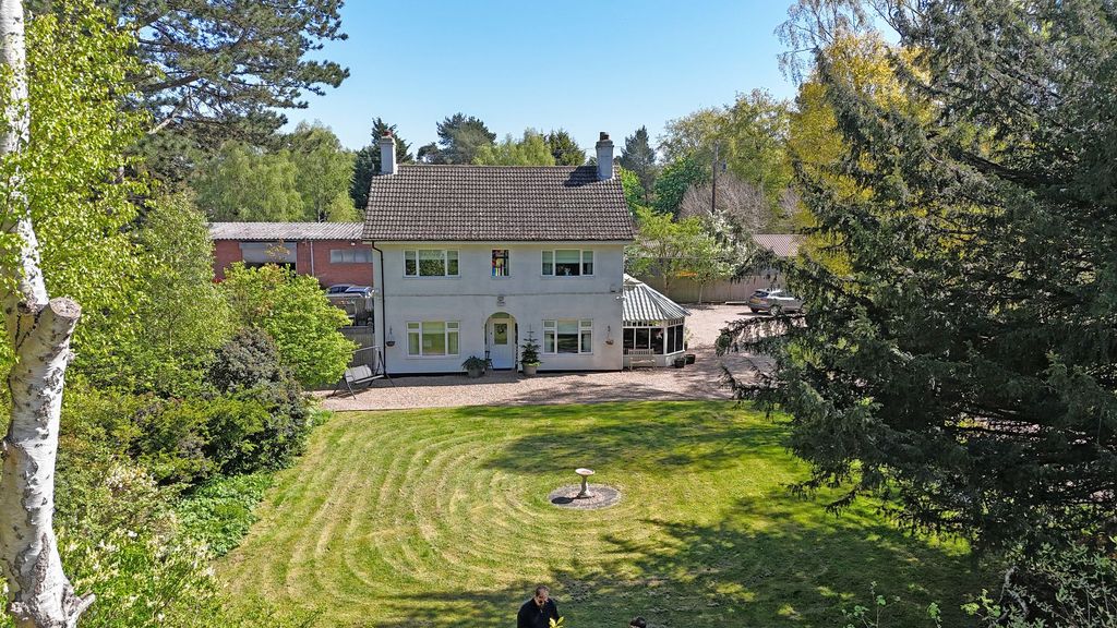 Property photo 1 of 41