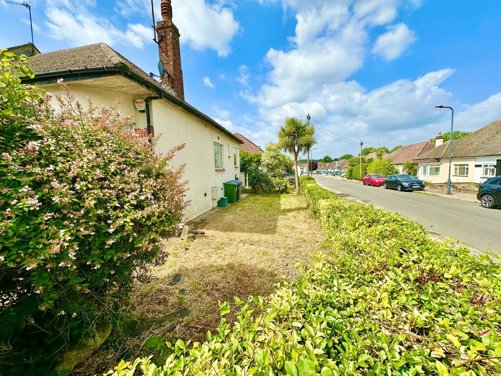 Property photo 2 of 16