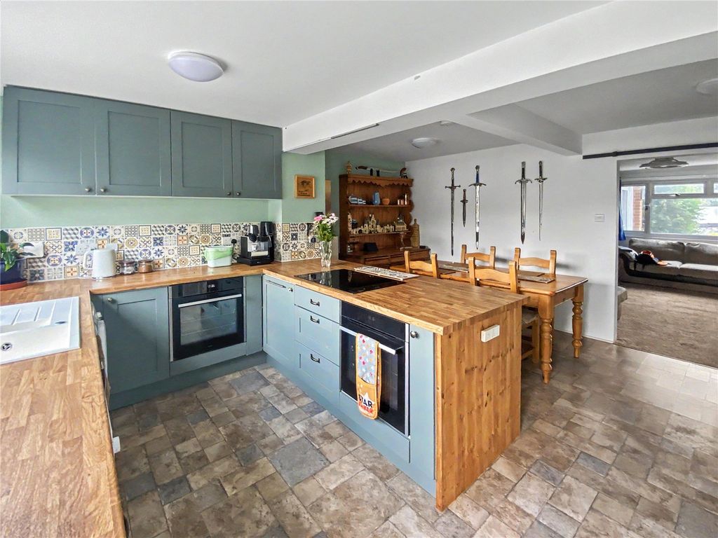Property photo 3 of 16 Kitchen/Diner
