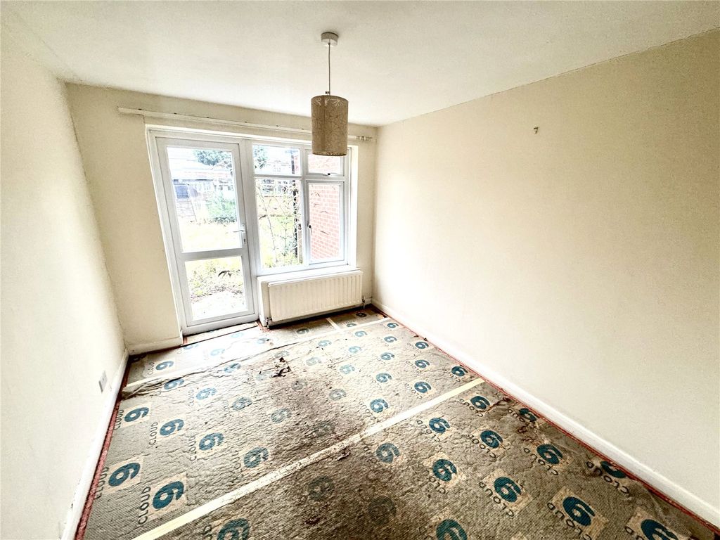 Property photo 3 of 11 Picture No. 18