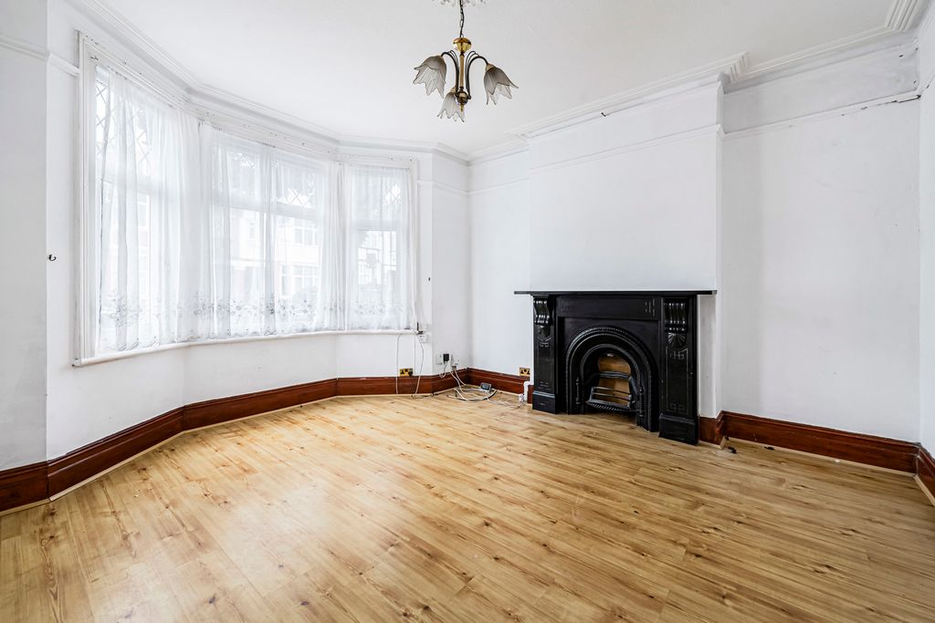Property photo 2 of 16 Reception Room