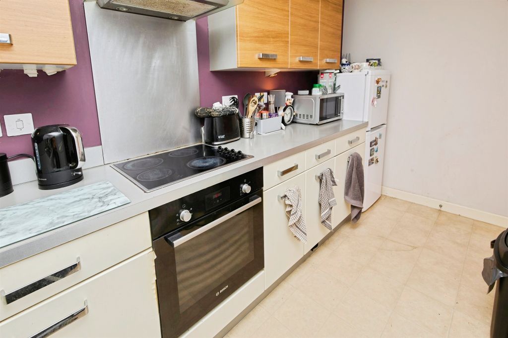 Property photo 2 of 17