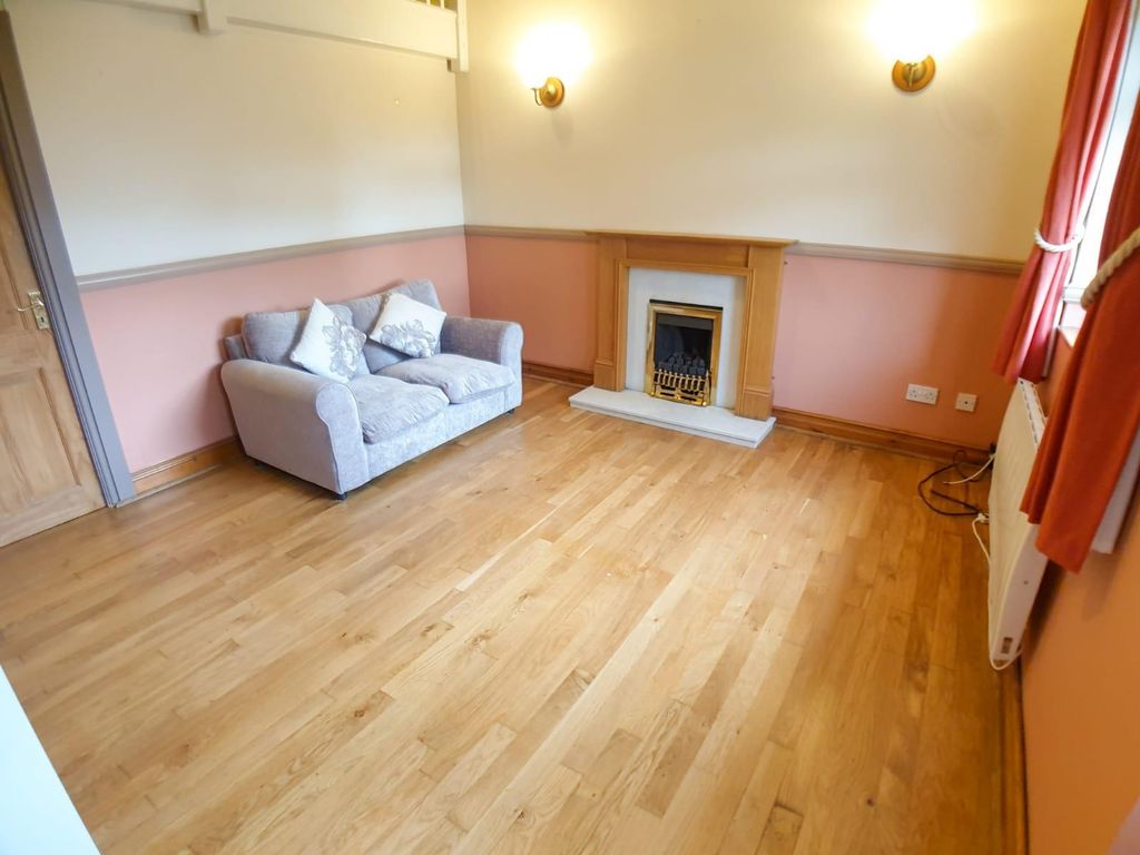 Property photo 3 of 11 Image