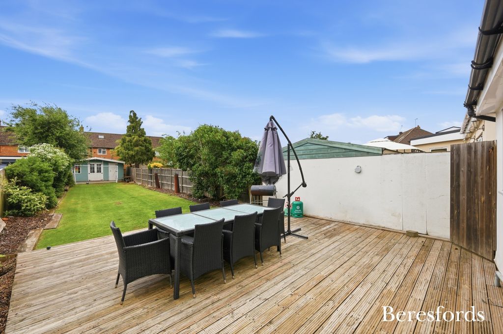 Property photo 2 of 29 Picture No. 27
