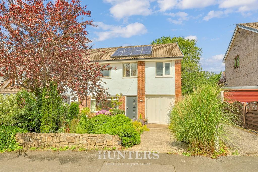 Property photo 1 of 24 Hereford Way (26).Jpg