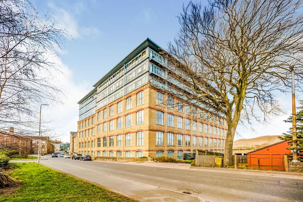 Property photo 1 of 9 Image