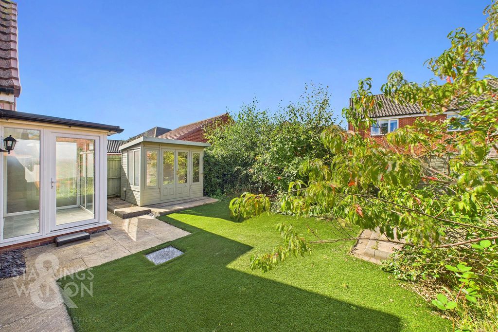 Property photo 3 of 27