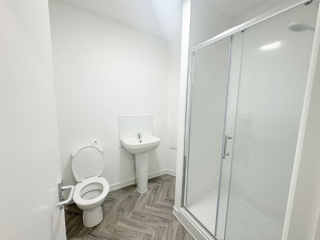 Property photo 3 of 5 Shower Room