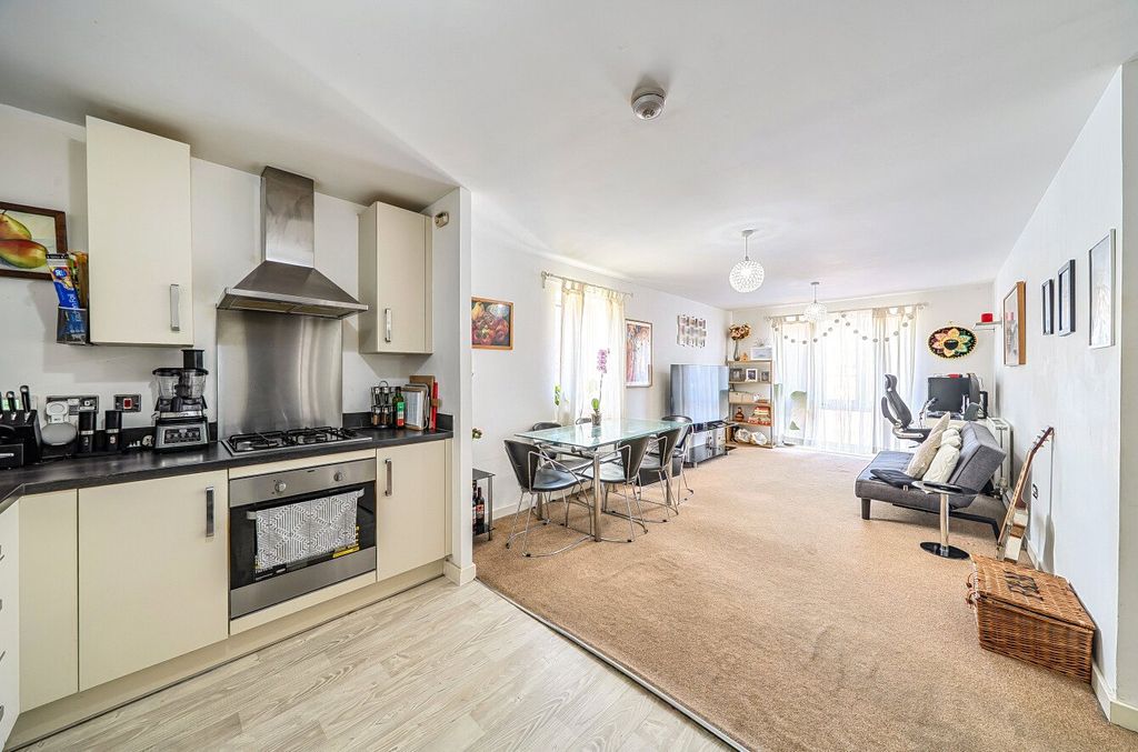 Property photo 2 of 12 Kitchen/Sitting Room