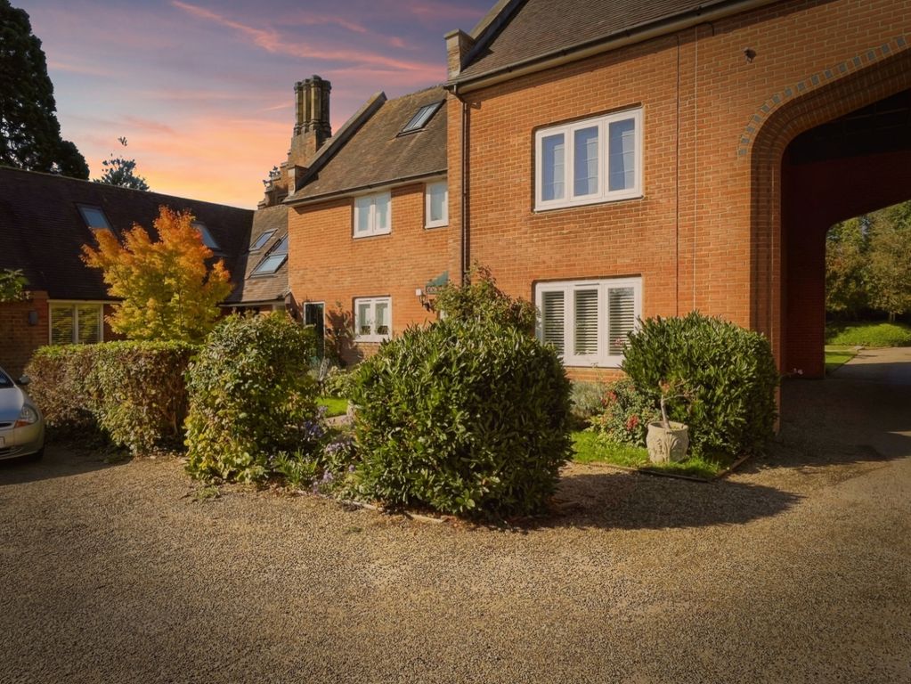 Property photo 1 of 21 Pbox-Img.Jpg