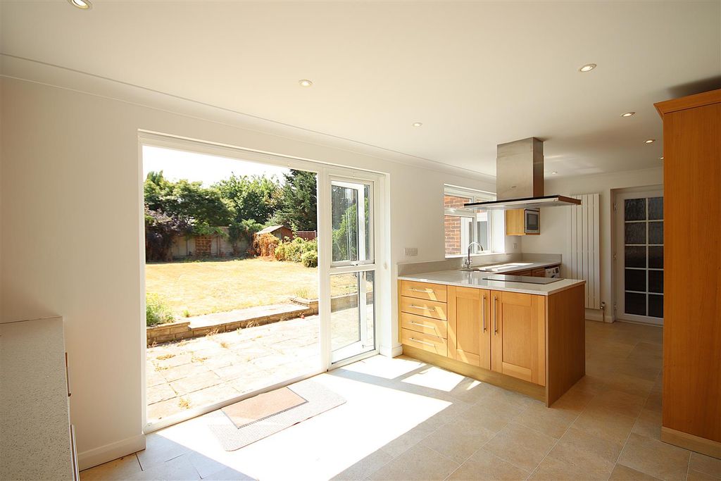 Property photo 3 of 14 Img_9807.Jpg