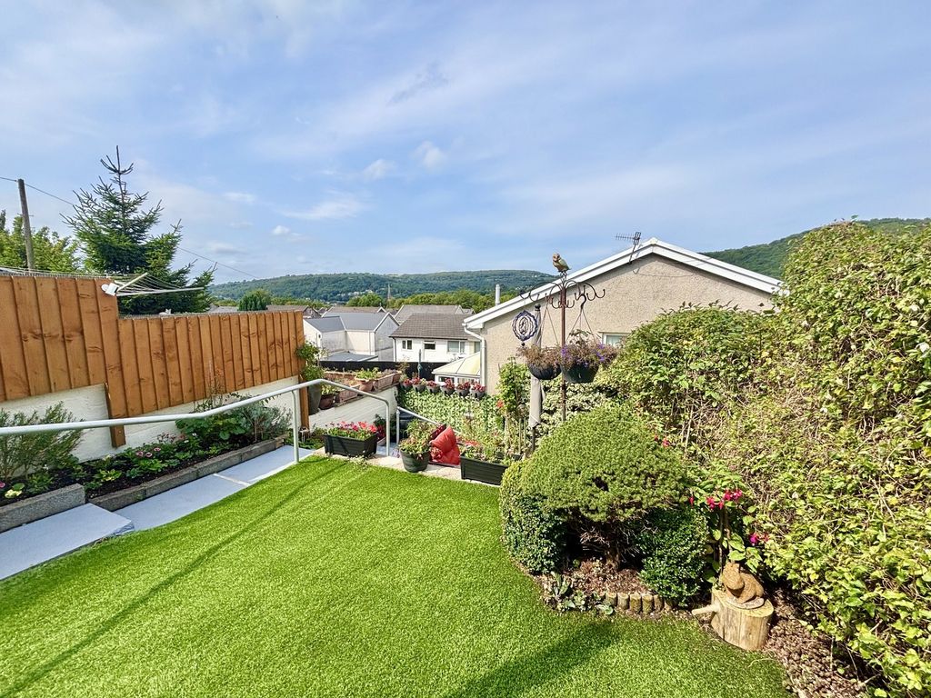 Property photo 2 of 27 Rear Garden