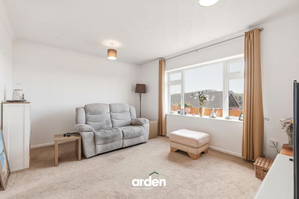 Property photo 3 of 9