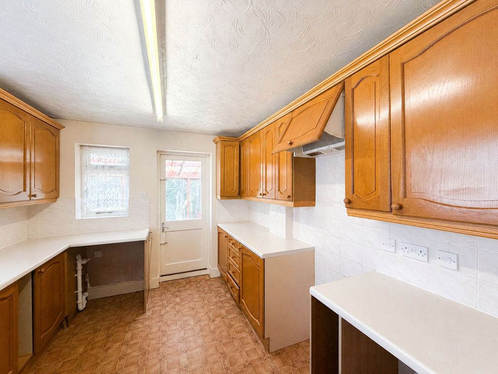 Property photo 3 of 13 Allandale Rd En3