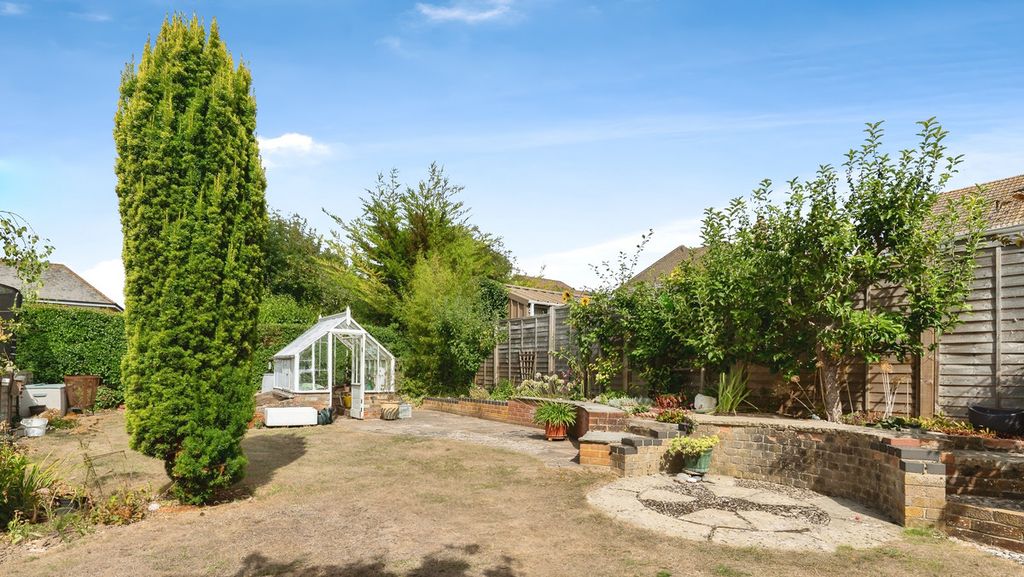 Property photo 2 of 10