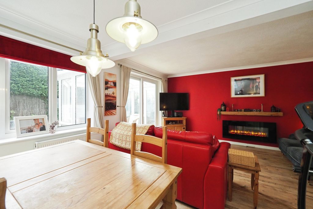 Property photo 2 of 27 Onp10942