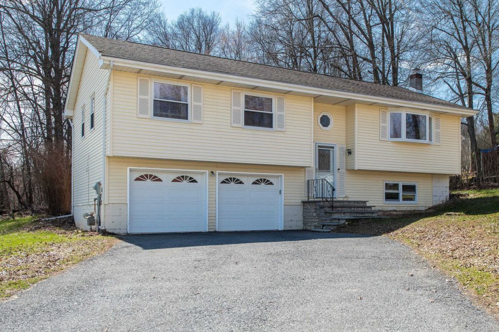 Property photo 1 of 31