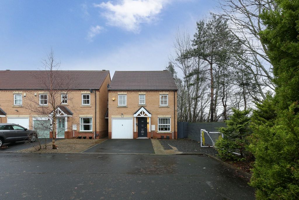 Property photo 1 of 18 Ext.-Edit.Jpg