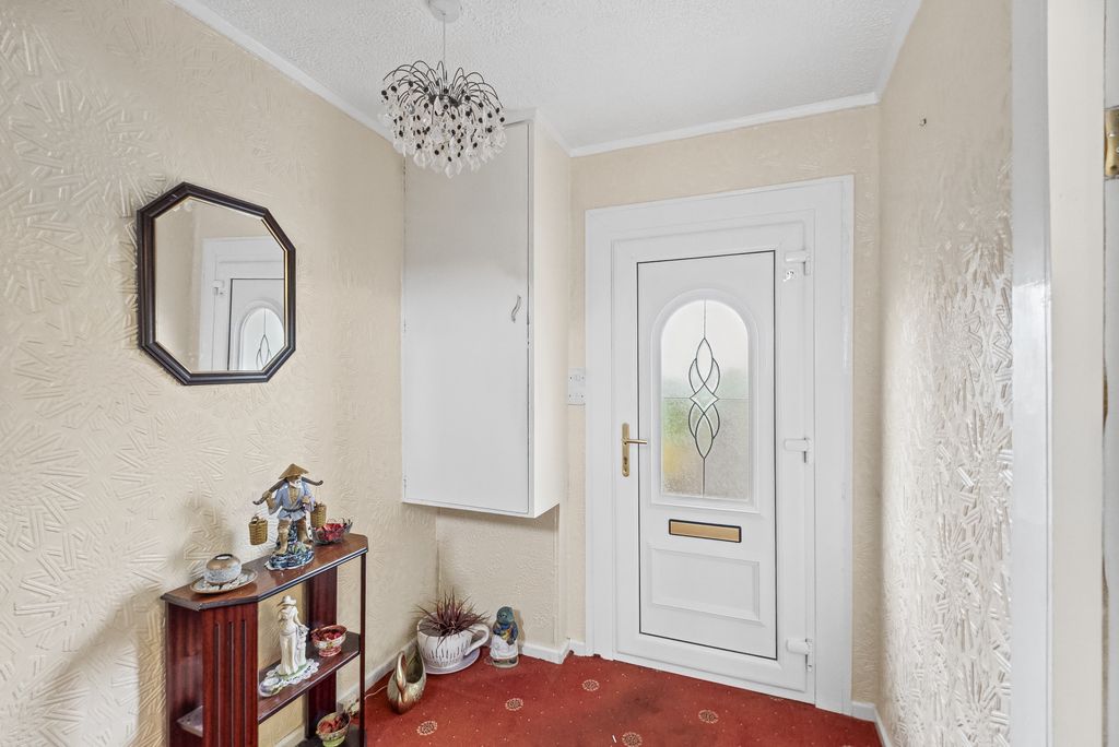 Property photo 2 of 25