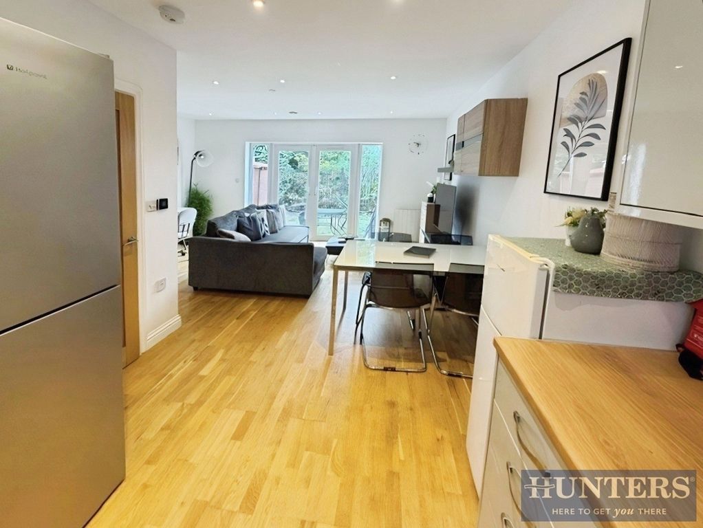 Property photo 2 of 12 Pbox-Img.Jpg