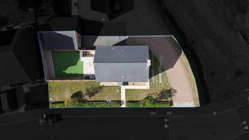 Property photo 2 of 24 Dji_0077
