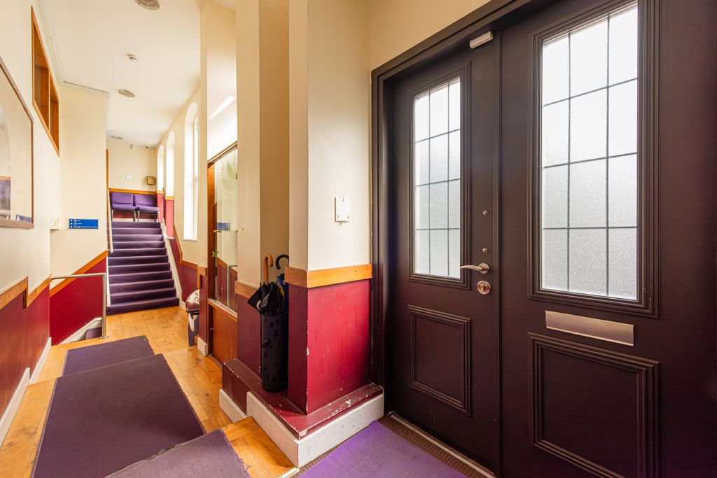 Property photo 3 of 24 St John's Way 131, R-013
