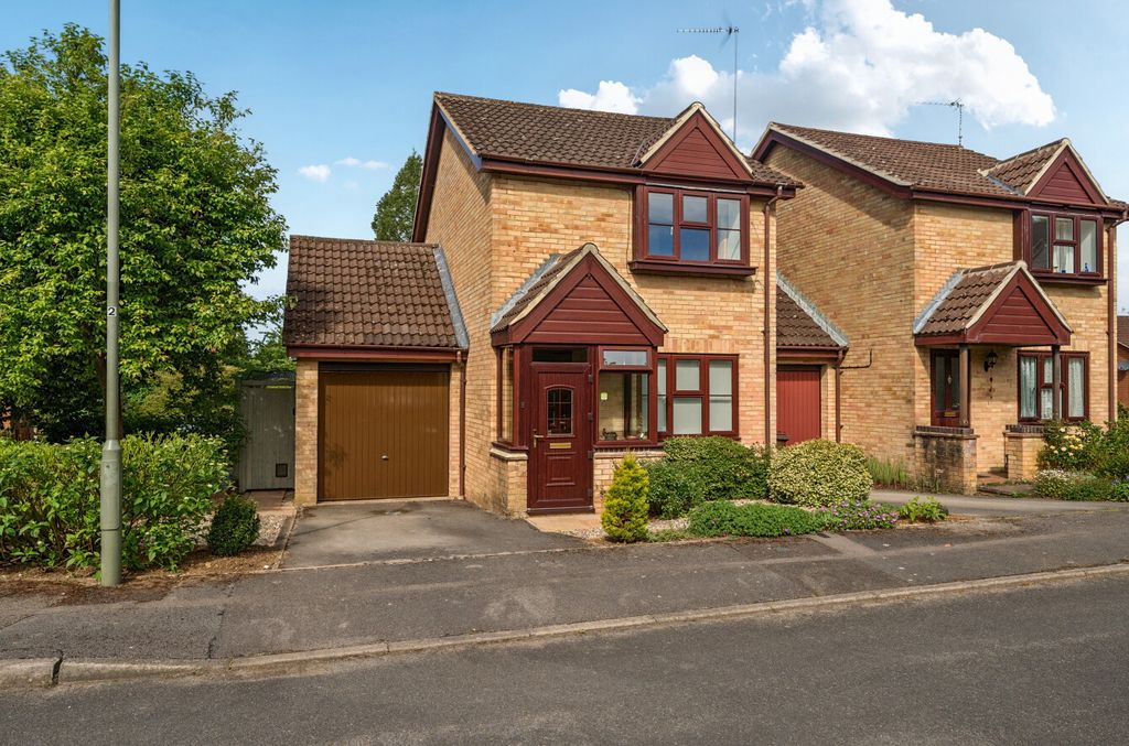 Property photo 1 of 22 1456828-21-6A02Ec...