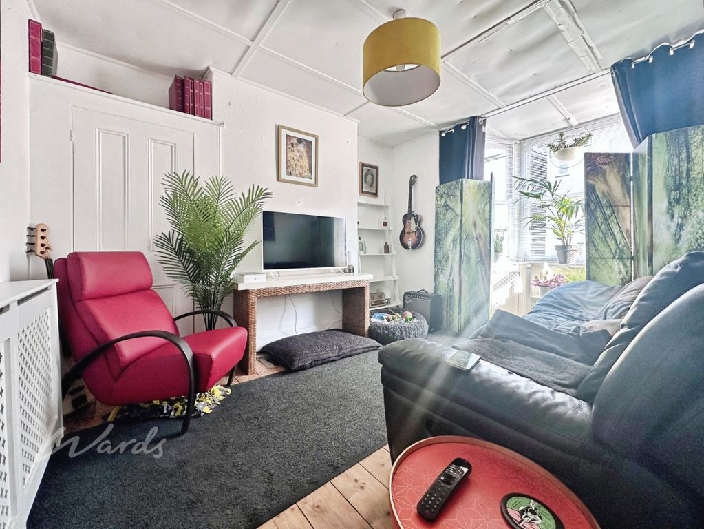 Property photo 2 of 5 Belgrave Lounge Use