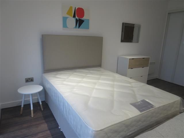 Property photo 3 of 8 Bedroom