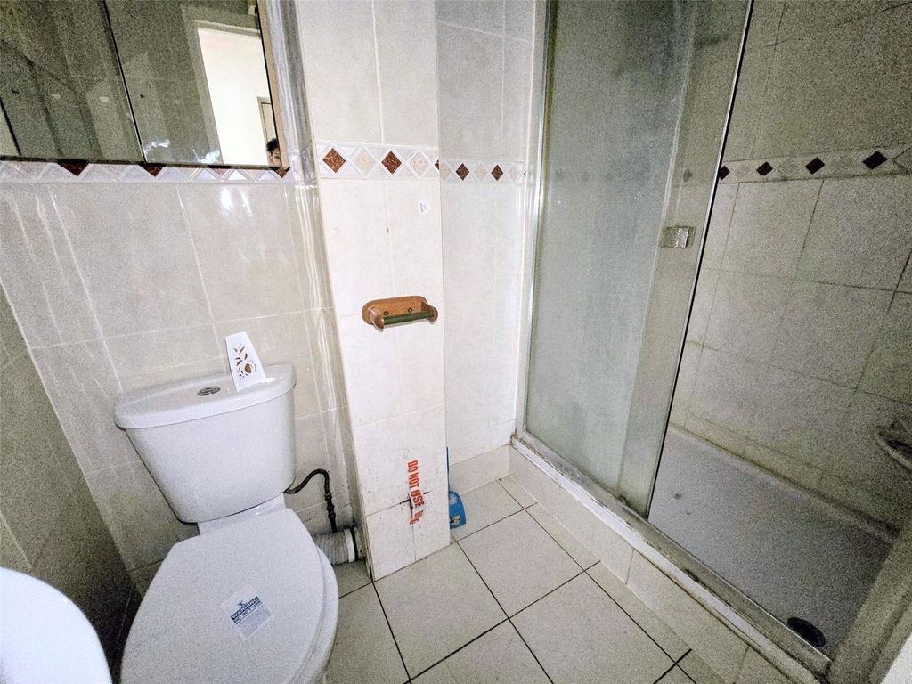 Property photo 3 of 6 Bathroom