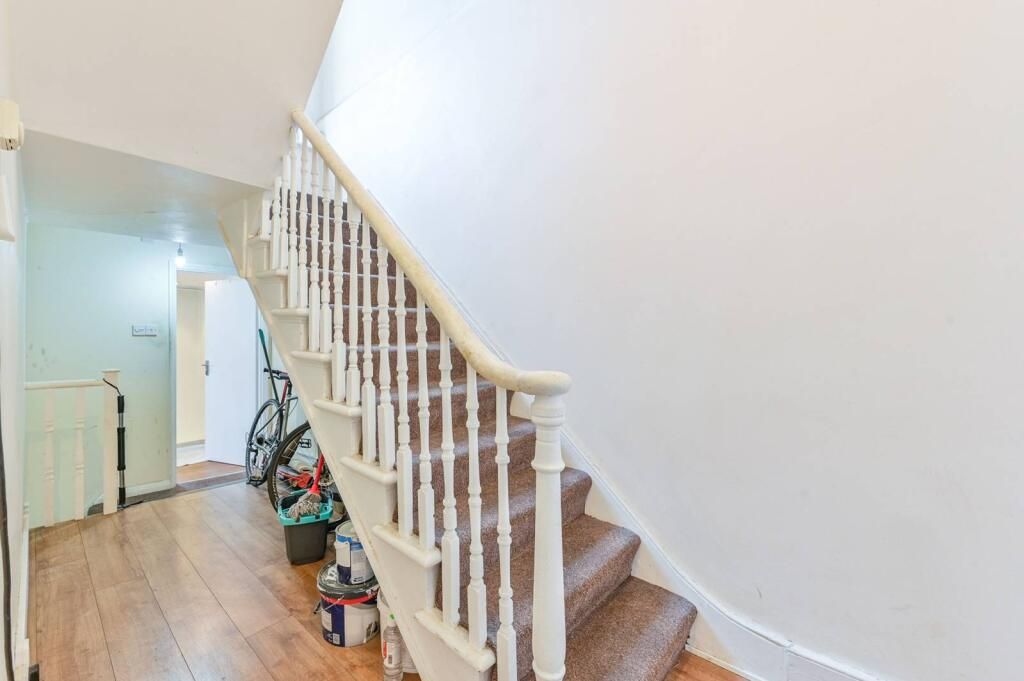 Property photo 3 of 10 Gallery