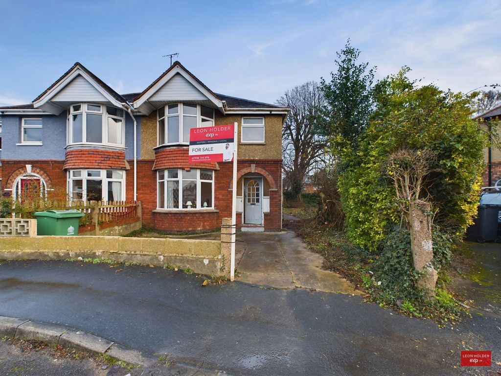 Property photo 2 of 22