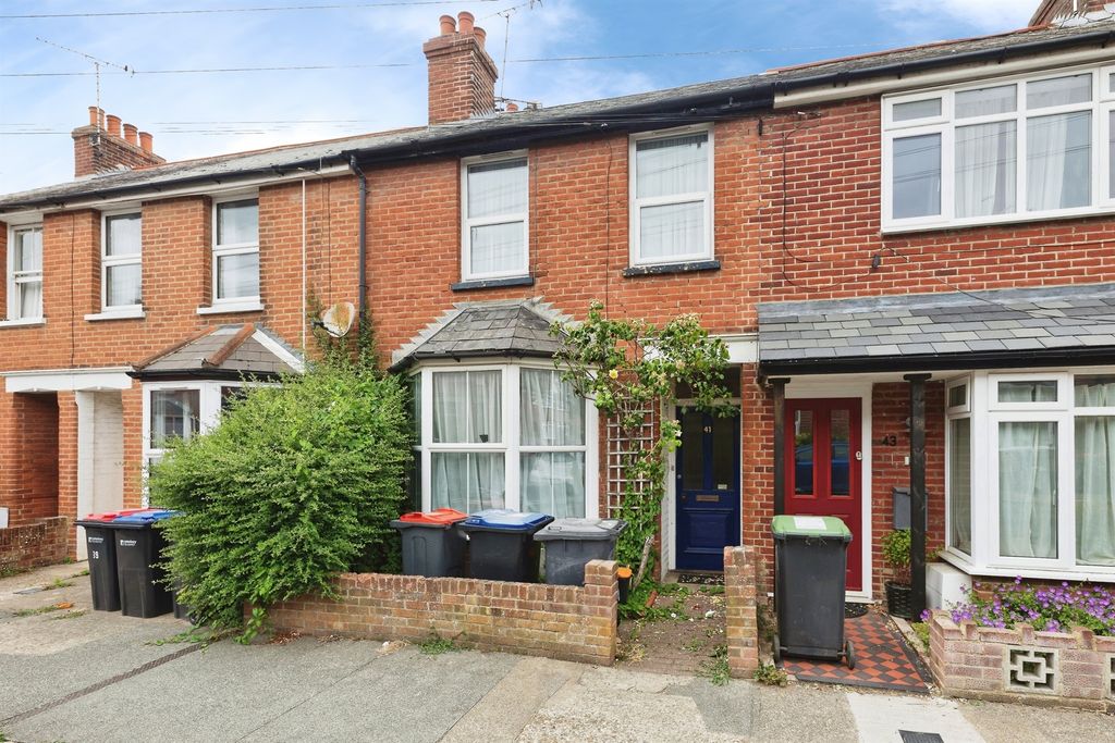 Property photo 1 of 17