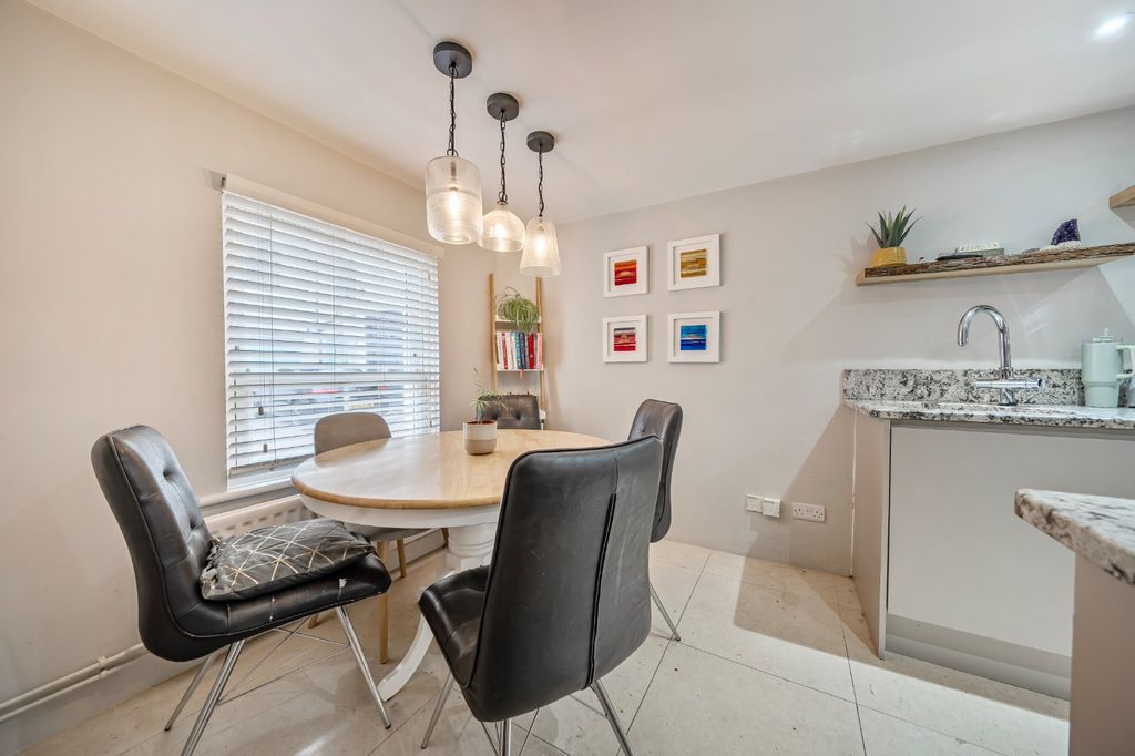 Property photo 3 of 13 Kitchen/Dining Area