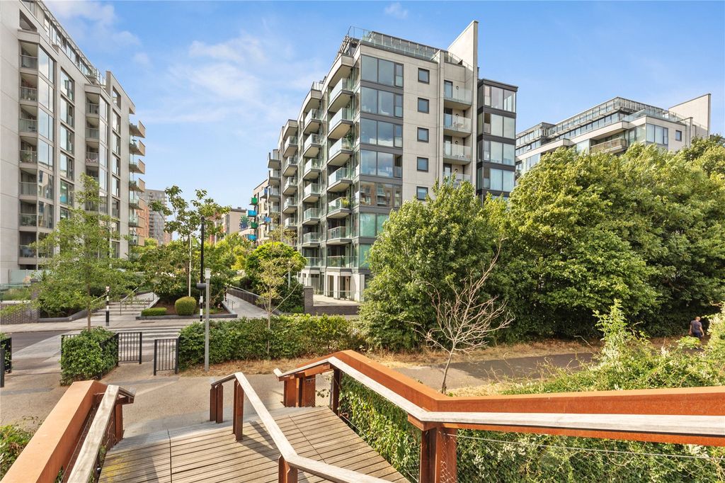 Property photo 2 of 43 Picture No. 15